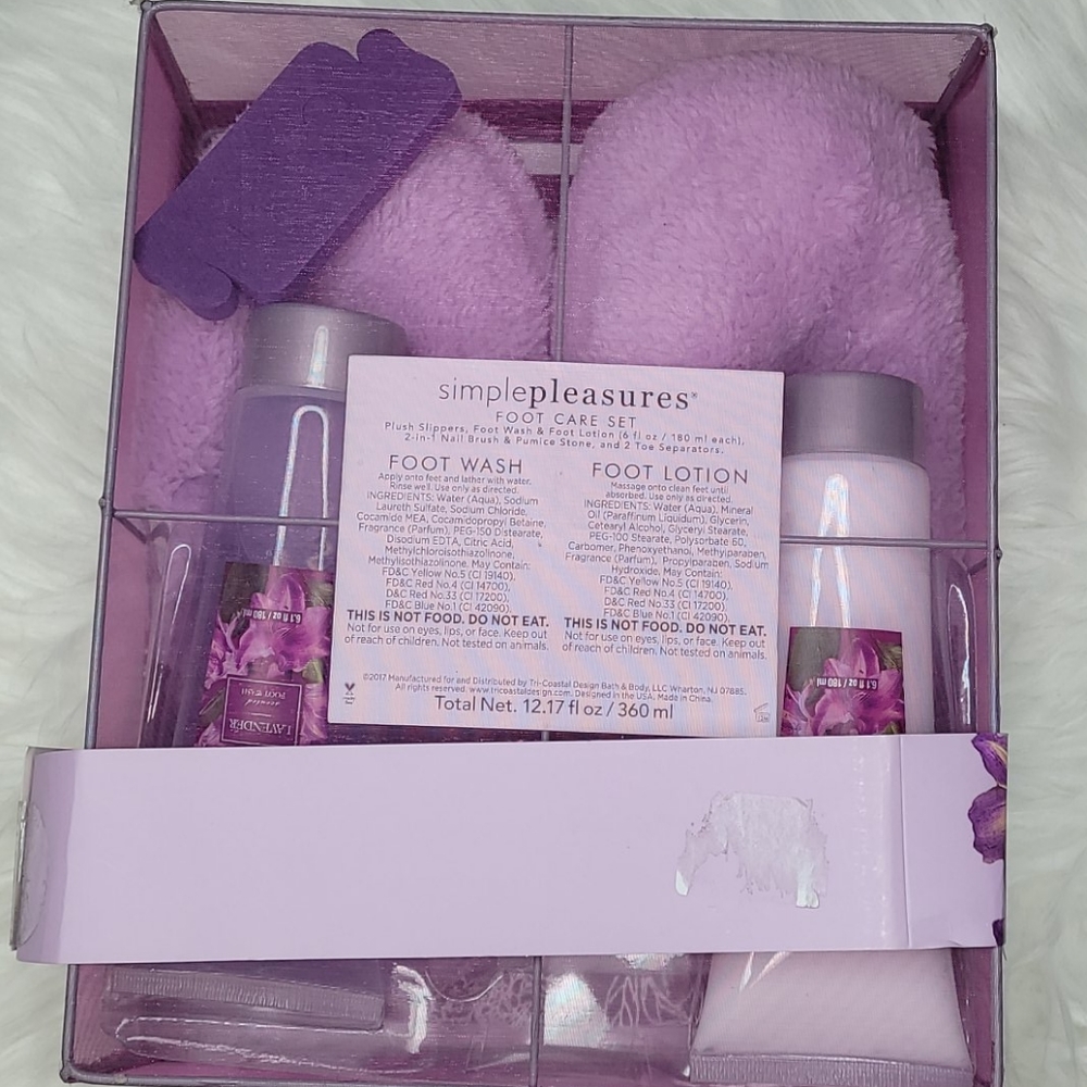 NWOT Simplepleasures foot care set